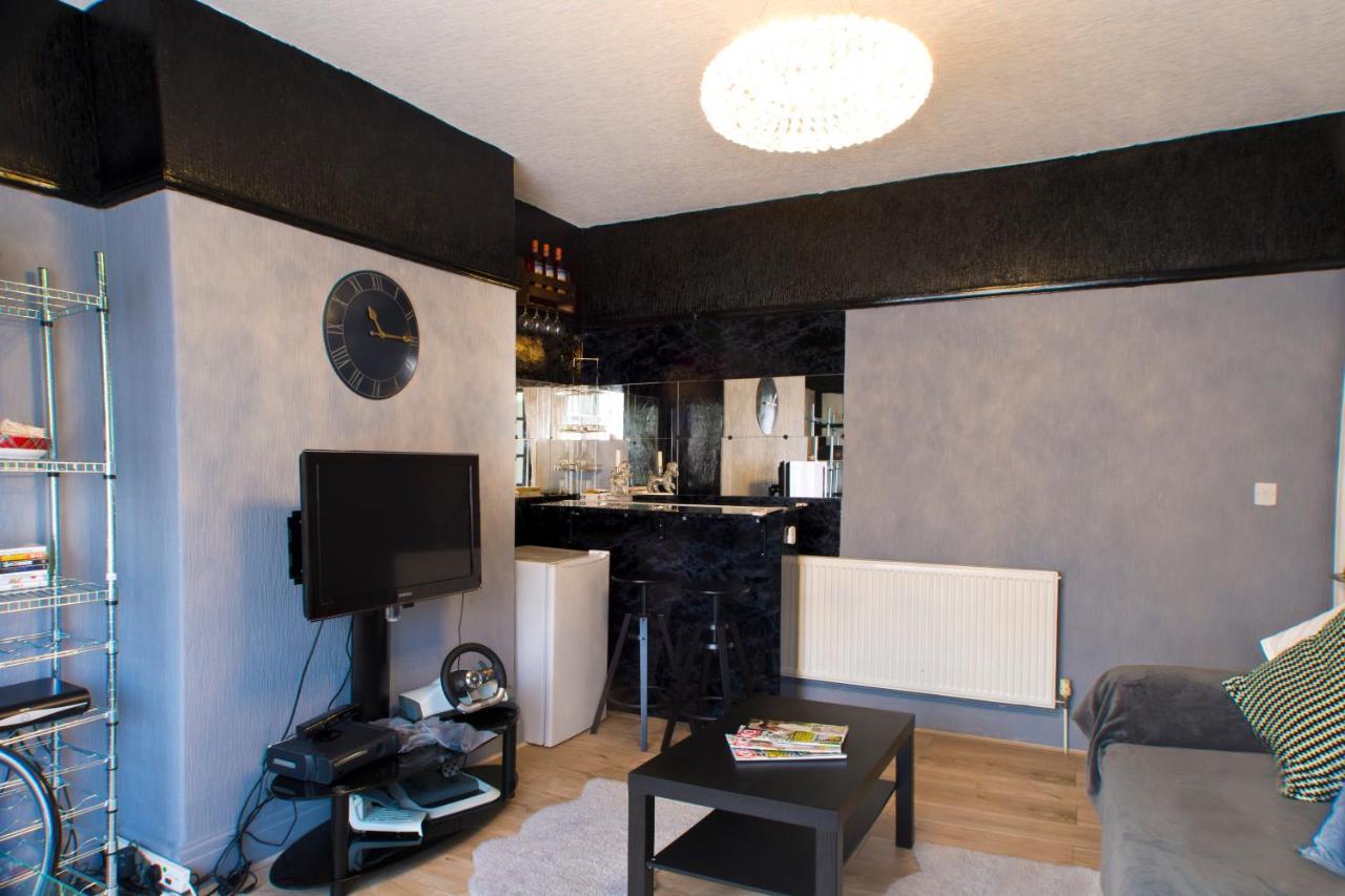 A Home Away From Home Now With Netflix And Ps4 Blackpool Exteriér fotografie